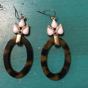 Faux tortoise, white and crystal earrings